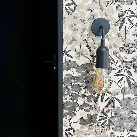 Fully Renovated For 2 شقة باريس