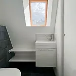 Fully Renovated For 2 Paris